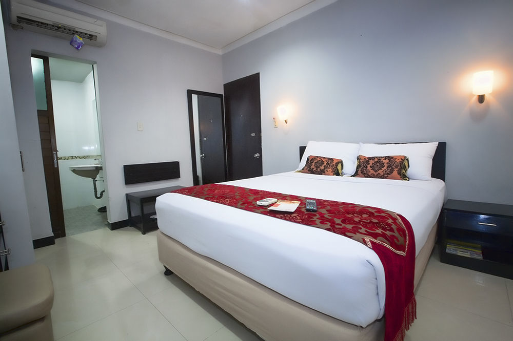 Hotel Celebes Macasar Exterior foto